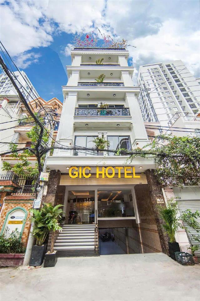 Bán khách sạn tân bình, ngay sân bay, 23 phòng, chỉ 31 tỷ. hđt 100 triệu