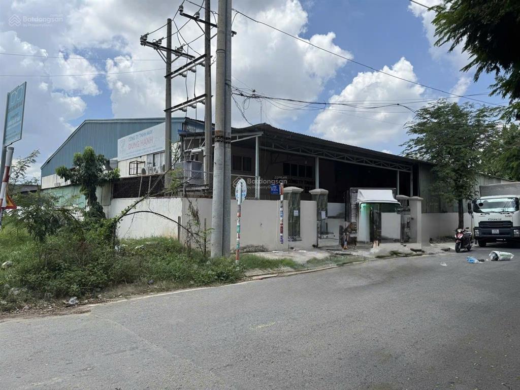 Đất mặt tiền bà điểm 4, 2000m2, 50 tỷ, vuông vức, giá tốt