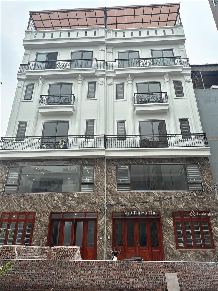 12.5tỷ có nhà thang máy  50m x 5 tầng  oto  gần cầu vĩnh tuy  nhà mới tinh