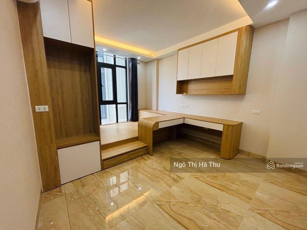 Nhỉnh 8 tỷ có ngay nhà đẹp nguyễn văn cừ  gần ngay cầu chương dương  full nội thất cao cấp