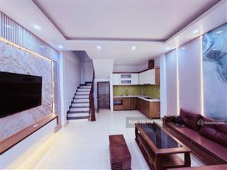 Bán nhà bồ đề lõi long biên hàng hiếm giá chỉ 8.x tỷ | 35m x 5 tầng | full đồ