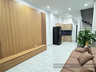 Nhỉnh 8 tỷ có ngay nhà ngọc thuỵ  gần công viên  oto đỗ cổng