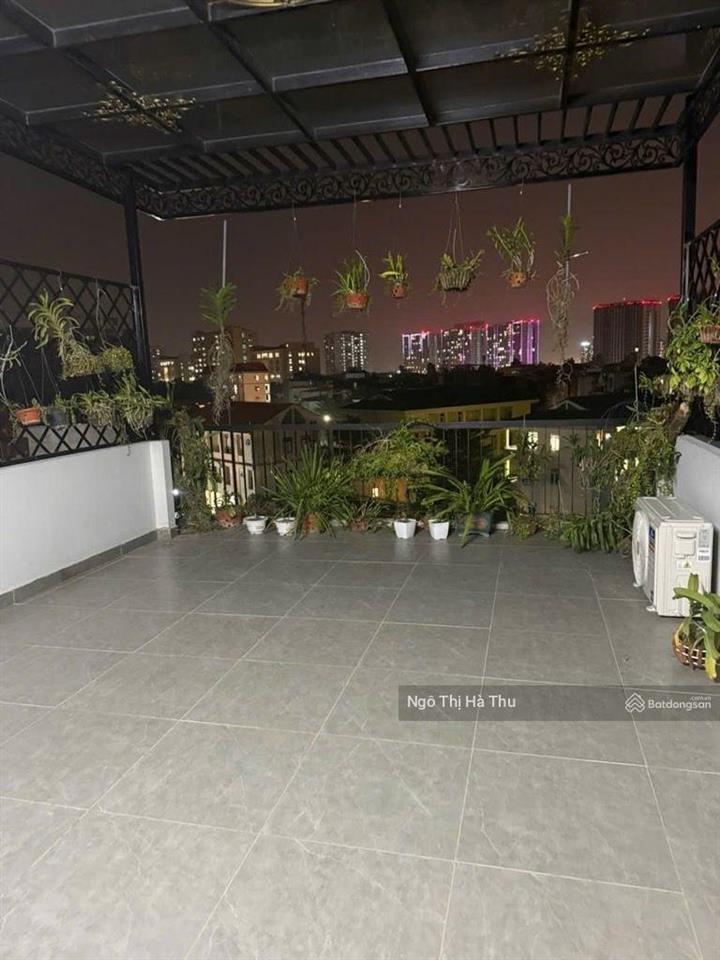 Siêu phẩm ngọc thụy khu phân lô cán bộ cấp cao quân độimới tinh thang máy gara oto  15.x tỷ