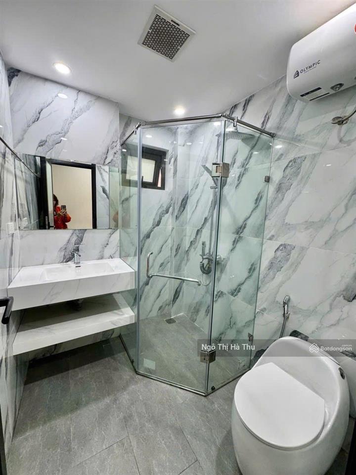 Chỉ 12.x tỷ có ngay nhà thang máy  6 phòng ngủ  oto gần nhà  full nội thất đẹp  phố nguyễn sơn