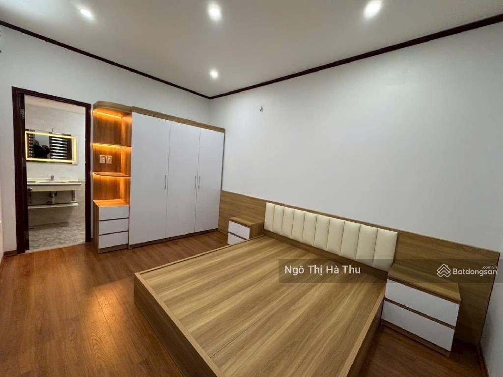 8.5 tỷ  nhà ngọc thuỵ  ngõ oto  full nội thất  vị trí đẹp