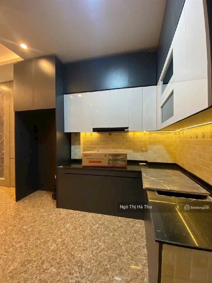8.5 tỷ  nhà ngọc thuỵ  ngõ oto  full nội thất  vị trí đẹp