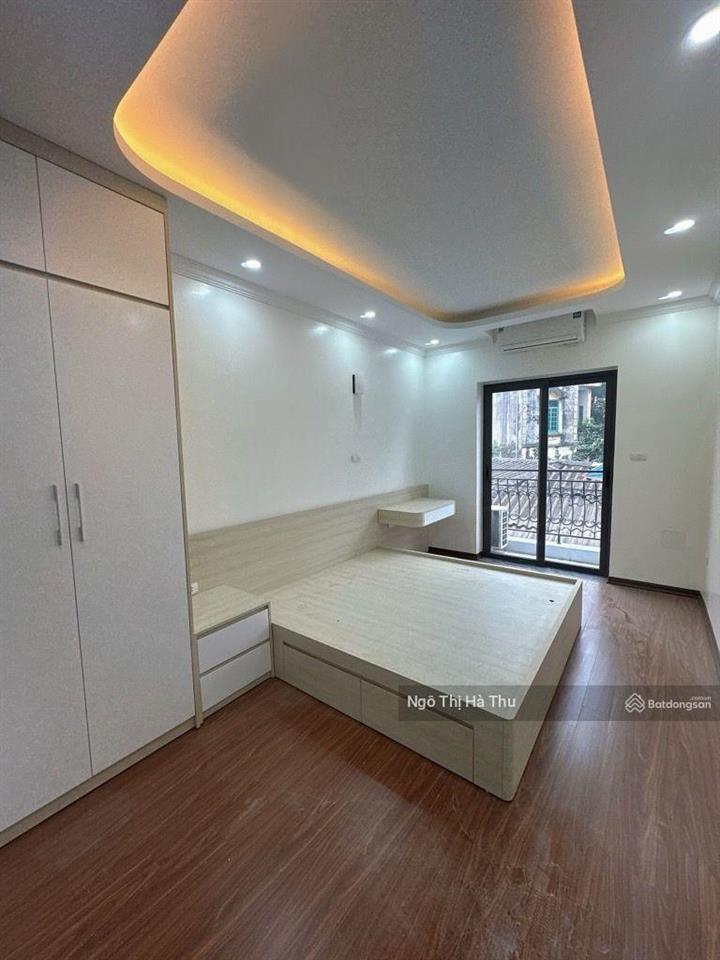 7.x tỷ nhà mới tinh phố đức giang ngõ ô tô qua nhà thoải mái