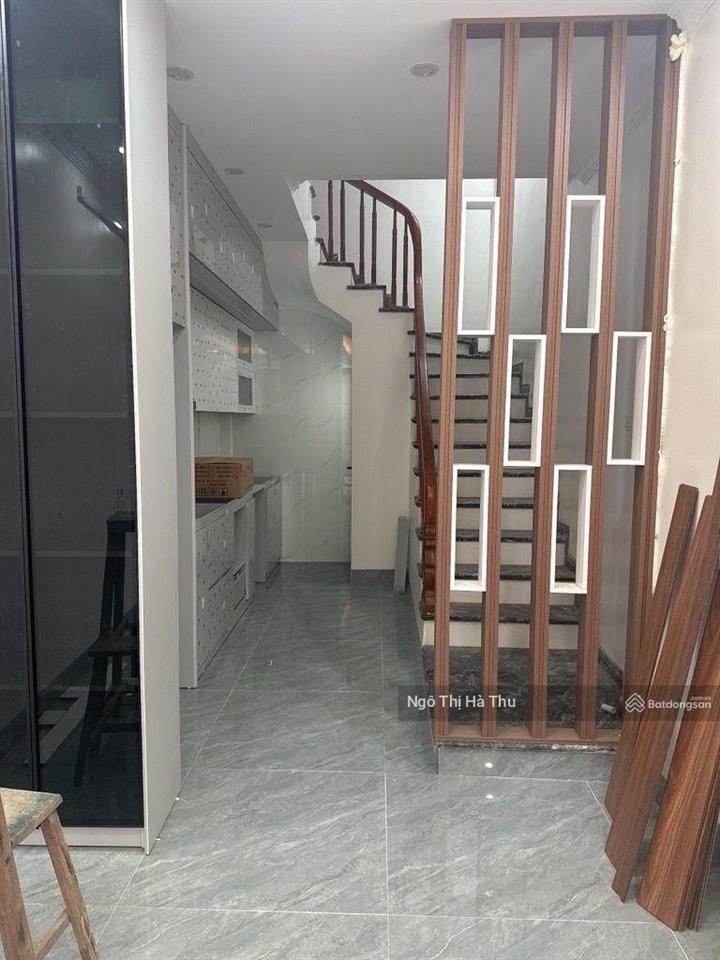 7.x tỷ nhà mới tinh phố đức giang ngõ ô tô qua nhà thoải mái