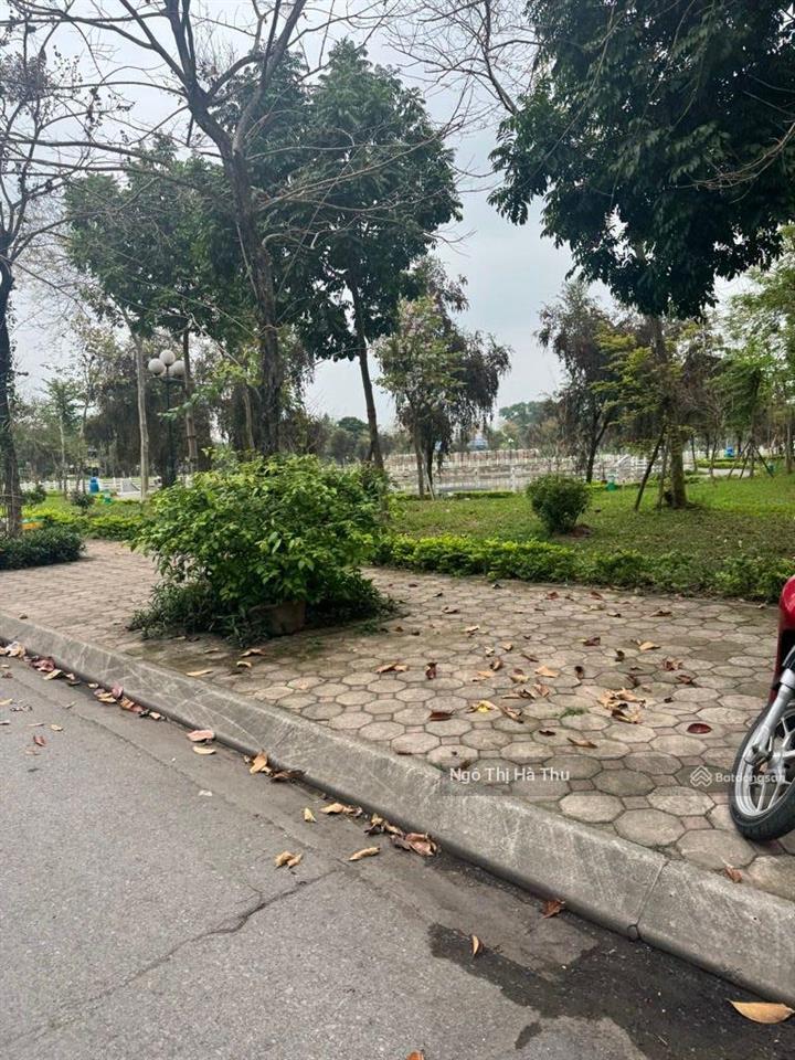 Em cần bán gấp mảnh đất đẹp phố thanh am  vỉa hè  ô tô tránh  khu tđc xóm lò  giá đầu tư