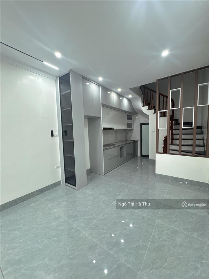 7.85 tỷ nhà mới tinh 55m2 x 5 tầng ngõ thông tương lai ra mặt đường 13.5m