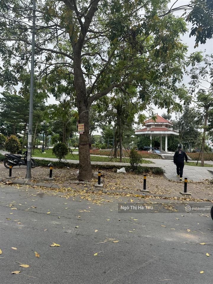 Bán gấp đất tặng nhà ngọc thụy view hồ siêu hiếm 85m mặt tiền 6.5m ô tô thông  kinh doanh đỉnh cao