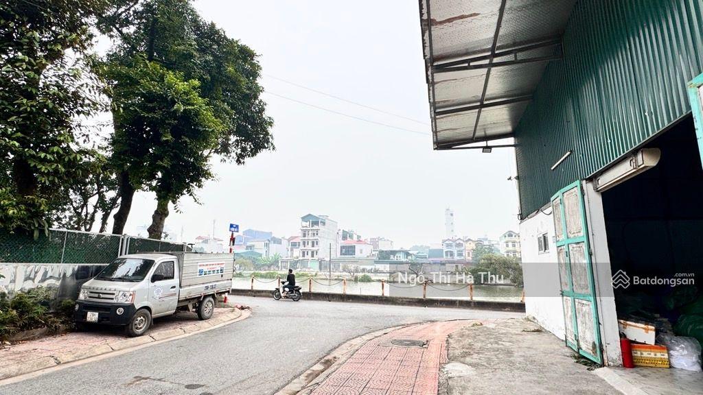 Chị tôi có mảnh đất đấu giá ngõ vườn hồ bát khối cần bán gấp  giá nào cũng bán  90m  mặt tiền 7m