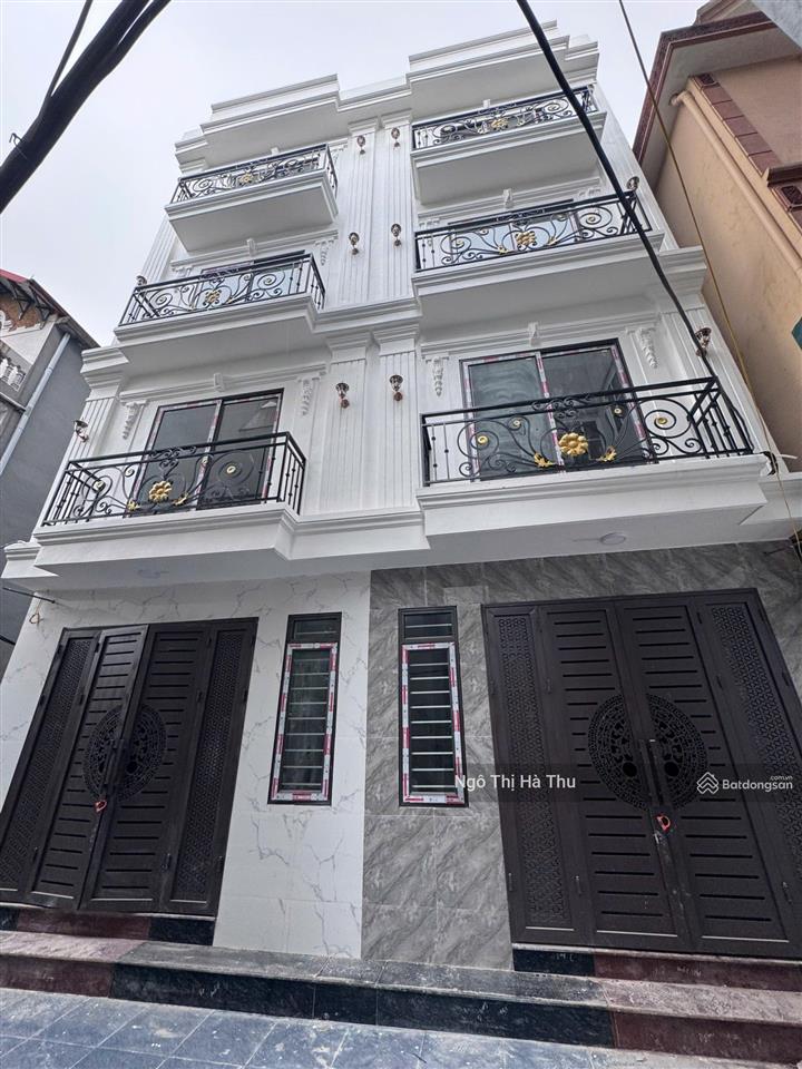 9.x tỷ nhà 65m2 5 tầng 6 ngủ ô tô đỗ cổng rẻ nhất long biên