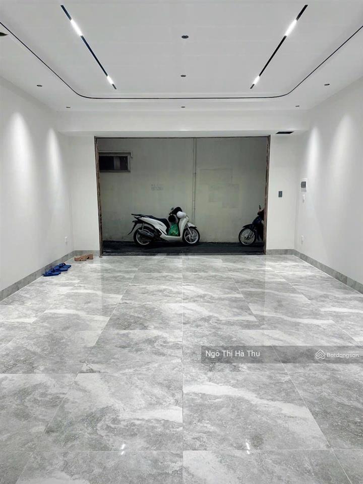 Bán nhà nguyễn văn cừ  khu vip nhất long biên  50m x 6 tầng thang máy  full nội thất cao cấp