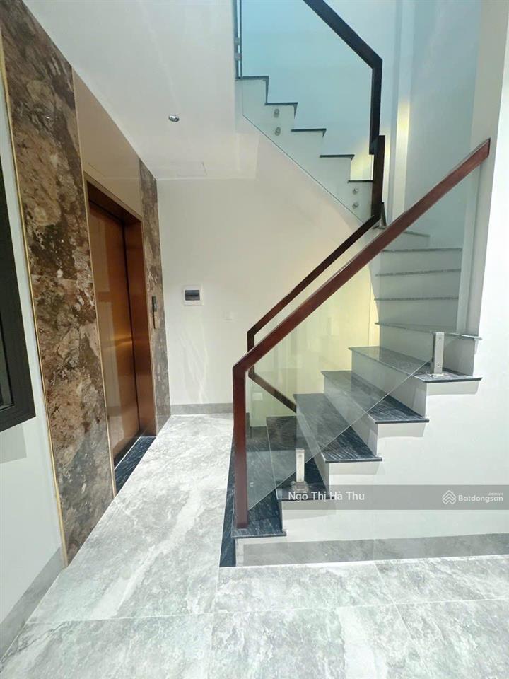 Bán nhà nguyễn văn cừ  khu vip nhất long biên  50m x 6 tầng thang máy  full nội thất cao cấp