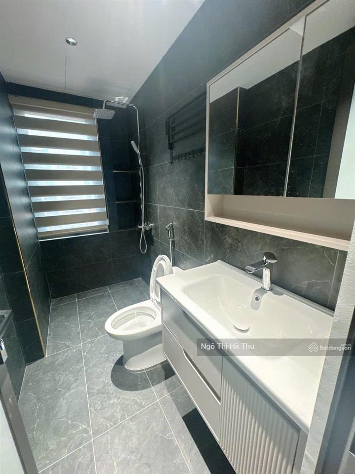 Bán nhà nguyễn văn cừ  khu vip nhất long biên  50m x 6 tầng thang máy  full nội thất cao cấp