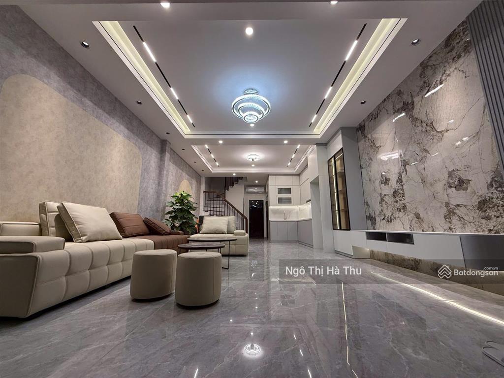 12.5 tỷ có nhà 66m x 6 tầng thang máy  ngọc thụy nhà đẹp thang máy ô tô đỗ cổng