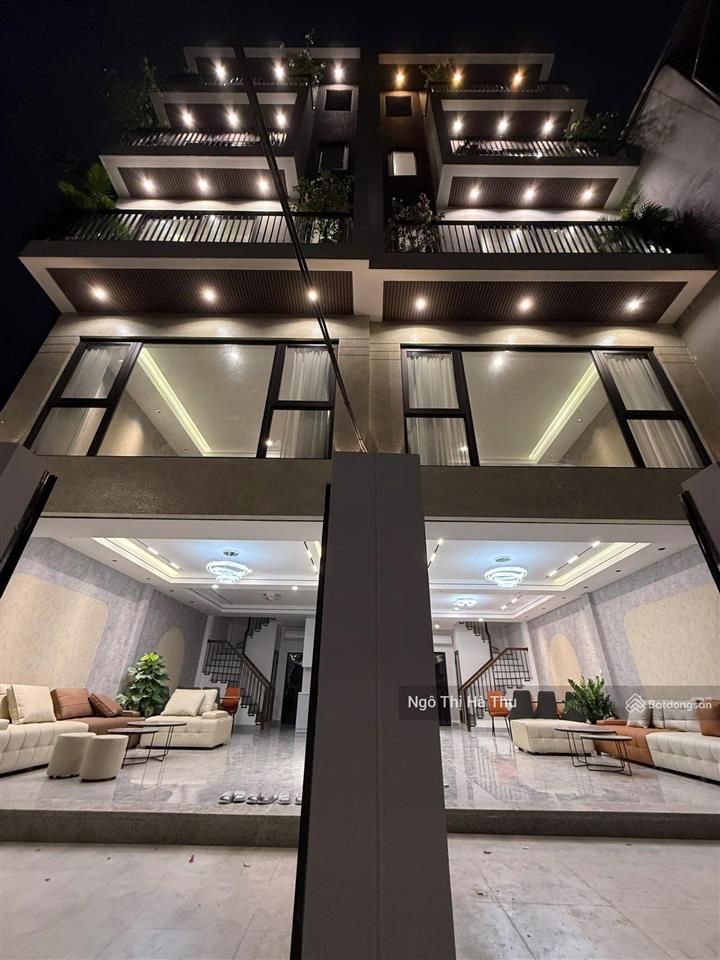 12.5 tỷ có nhà 66m x 6 tầng thang máy  ngọc thụy nhà đẹp thang máy ô tô đỗ cổng