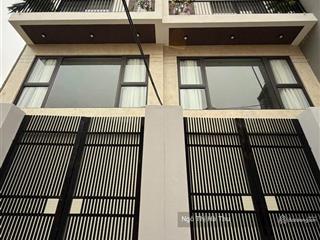 12.5 tỷ có nhà 66m x 6 tầng thang máy  ngọc thụy nhà đẹp thang máy ô tô đỗ cổng