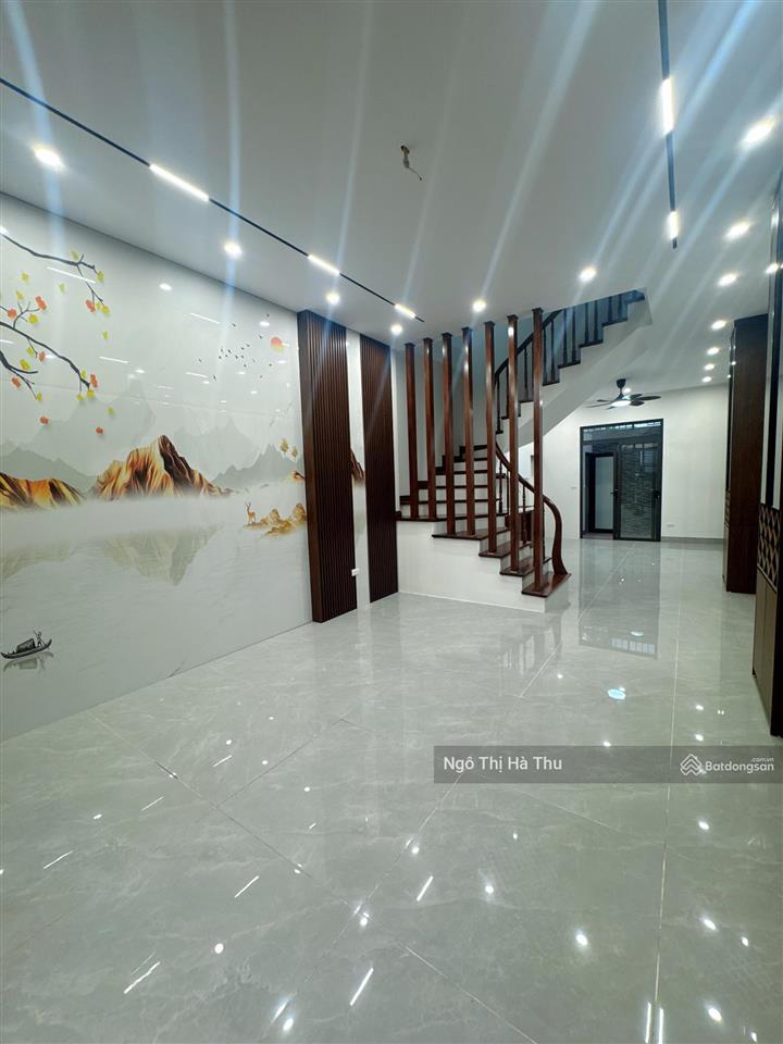9.x tỷ có nhà ngọc thuỵ mới tinh 65m x 5 phòng ngủ rộng  2 thoáng vĩnh viễn  ở ngay