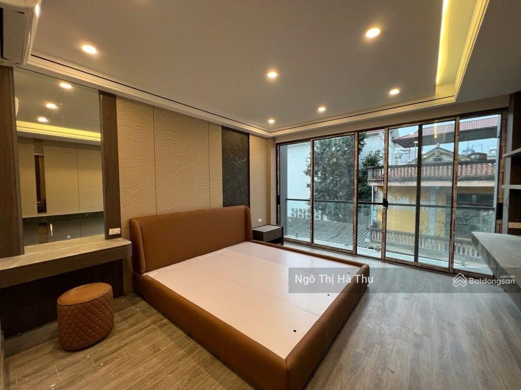 19.8 tỷ nhà ngọc thụy mới tinh 7 tầng thang máy gara ô tô full nội thất xịn