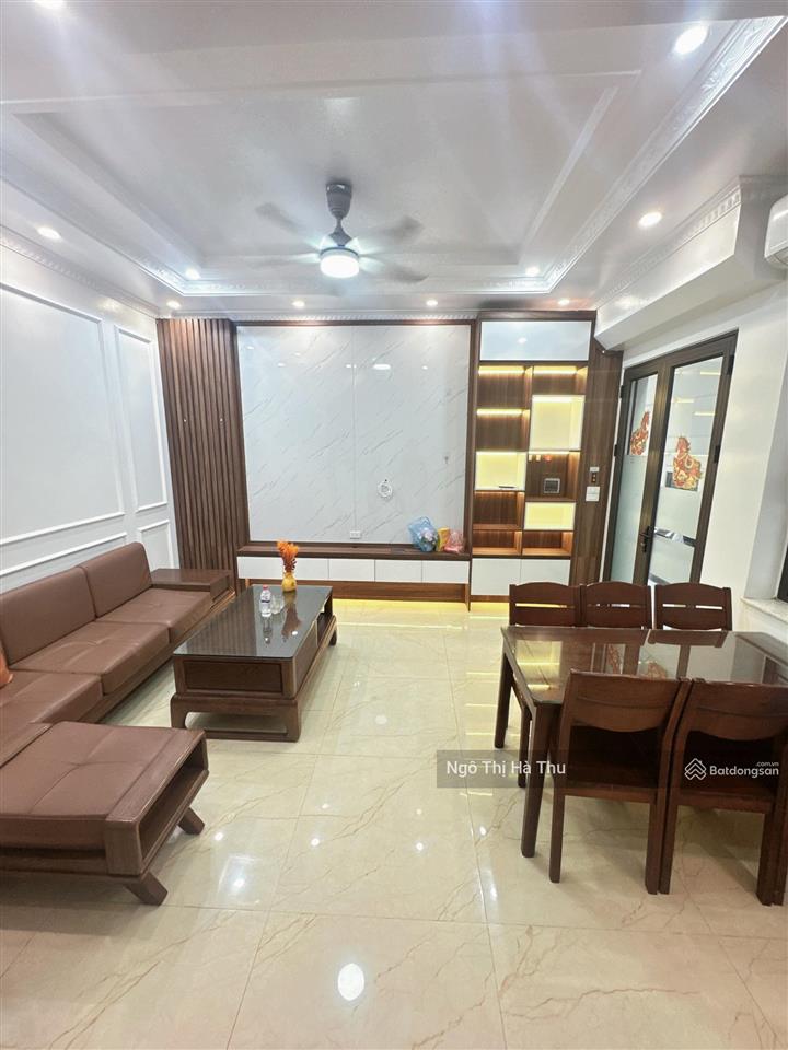 7,x tỷ có nhà đẹp nguyễn sơn long biên  full nội thất ở ngay. hàng cực hiếm  1 căn hiếm có