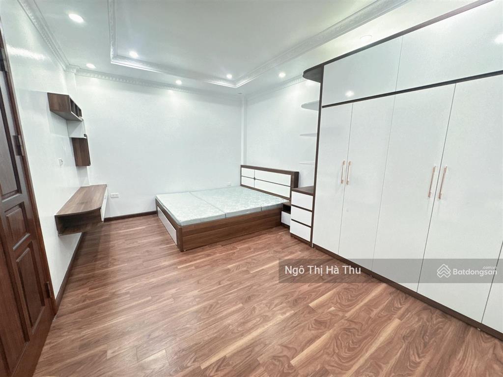 7,x tỷ có nhà đẹp nguyễn sơn long biên  full nội thất ở ngay. hàng cực hiếm  1 căn hiếm có