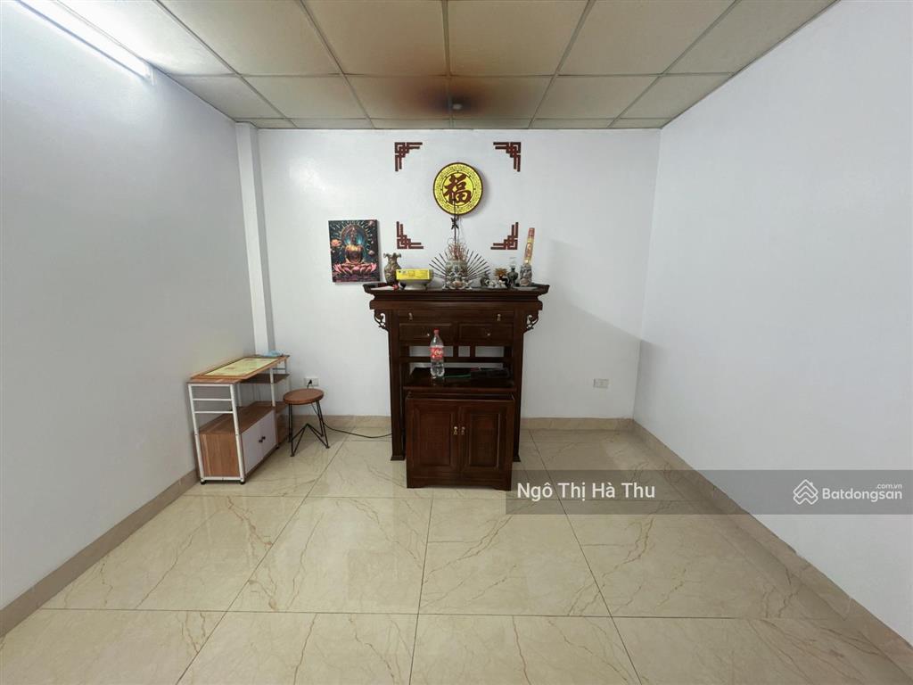 7,x tỷ có nhà đẹp nguyễn sơn long biên  full nội thất ở ngay. hàng cực hiếm  1 căn hiếm có