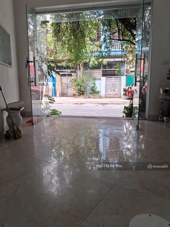 Chính chủ cần bán gấp nhà dân xây  ngõ thông  phường việt hưng  giá đầu tư