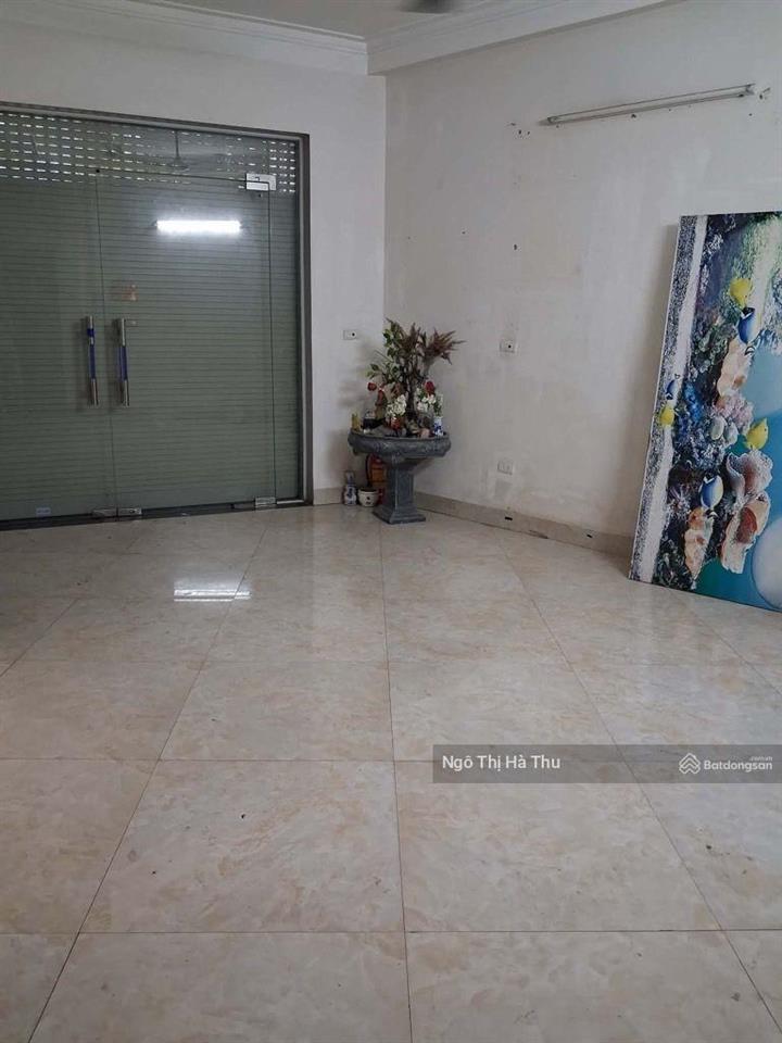 Chính chủ cần bán gấp nhà dân xây  ngõ thông  phường việt hưng  giá đầu tư