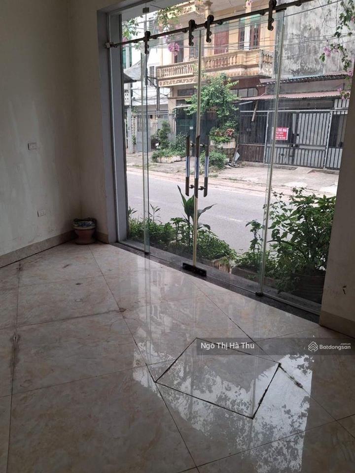 Chính chủ cần bán gấp nhà dân xây  ngõ thông  phường việt hưng  giá đầu tư