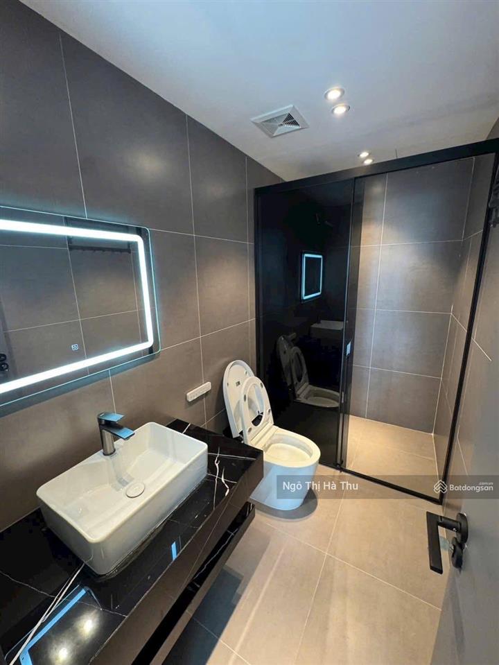Nhà đẹp long biên  ngô gia tự 110m x 6 tầng thang máy  full đồ về ở ngay