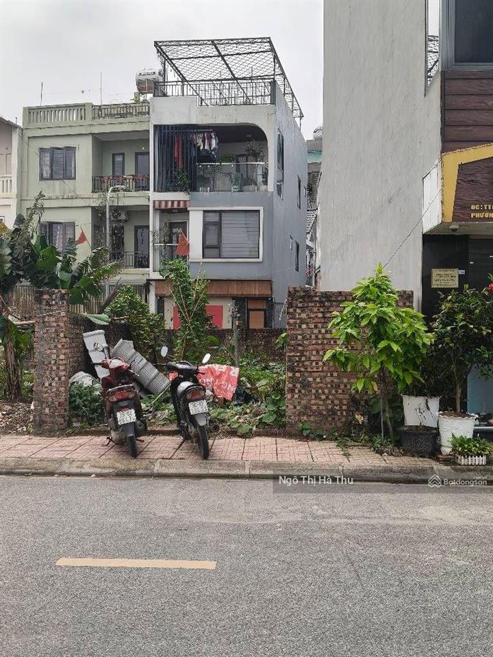 Chị tôi cần bán gấp mảnh đất tái định cư cự khối  lô đẹp nhất khu  2 mặt ngõ oto tránh