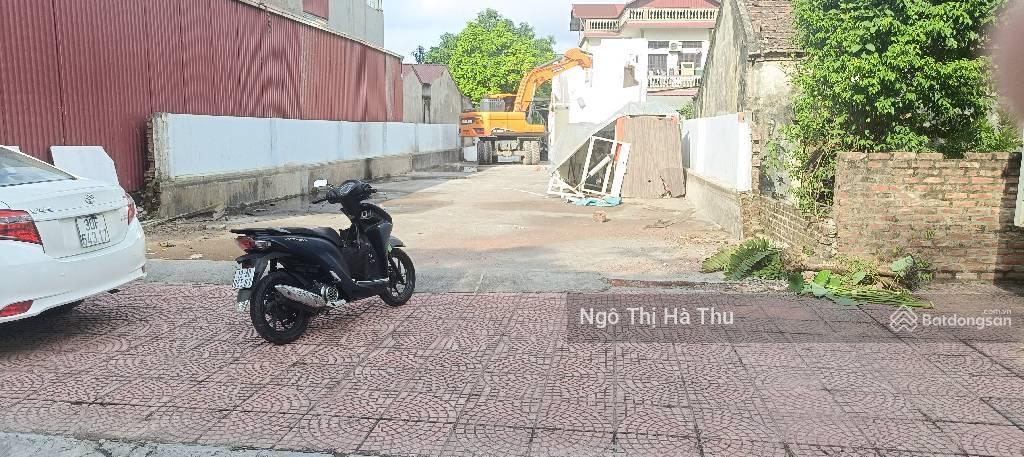 94 mét đất có vỉa hè  gần khu tái định cư cự khối  kinh doanh đỉnh cao  3 làn xe oto tránh