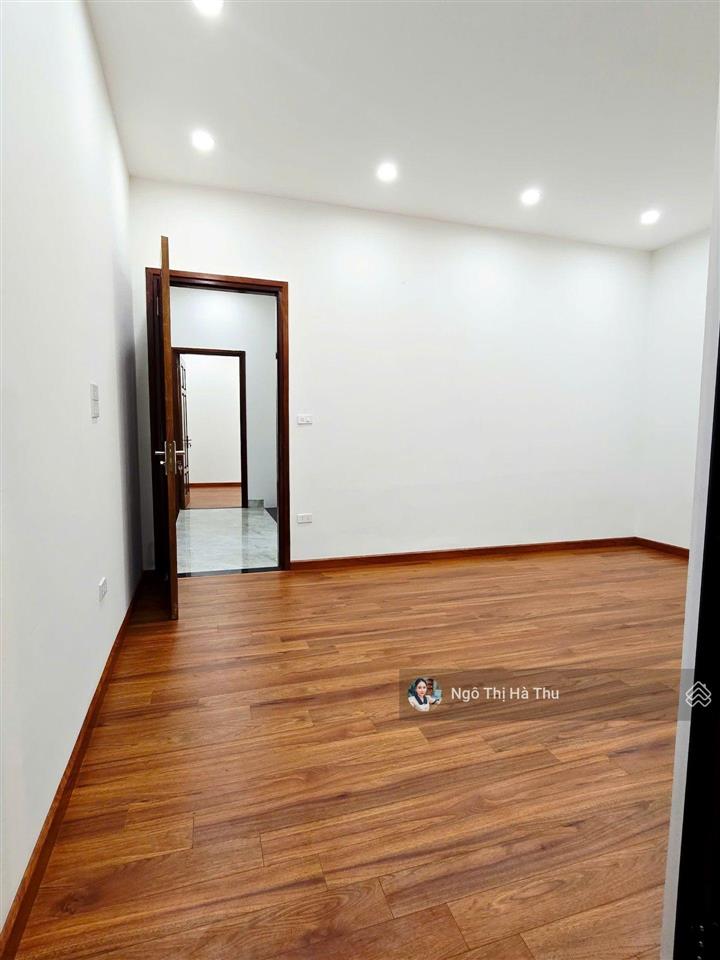 Hàng hiếm may 10 50m ô tô thông kinh doanh nhỏ giá chỉ 8.8 tỷ