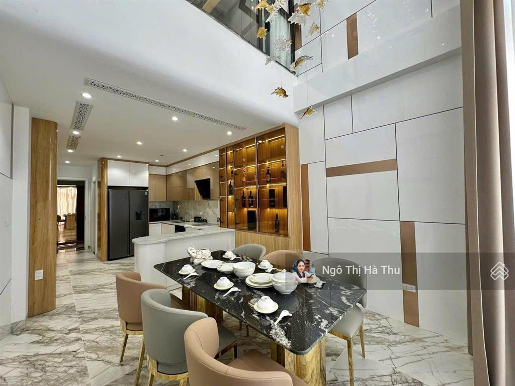Siêu phẩm phân lô quân đội 918 cạnh vinhomes times city thang máy gara 2 ô tô full nội thất
