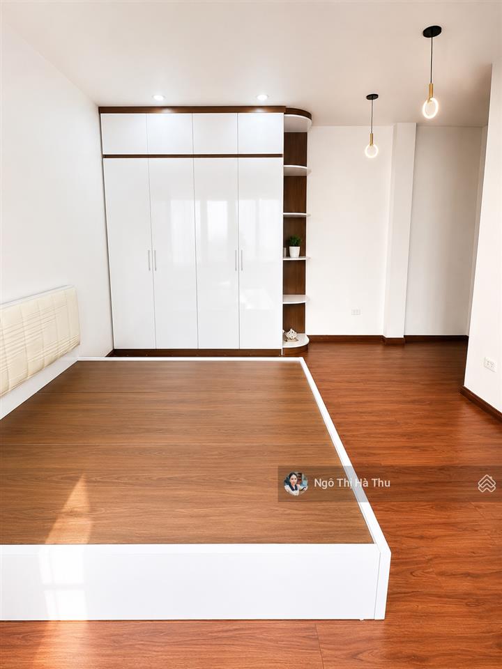 Chủ cần bán gấp nhà đẹp ngọc thụy, long biên ô tô đỗ cửa chỉ 8,6 tỷ