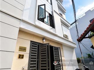 Chủ cần bán gấp nhà đẹp ngọc thụy, long biên ô tô đỗ cửa chỉ 8,6 tỷ