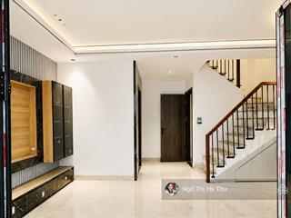 Nhà mới tinh thang máy ngọc thụy giá chỉ 9.5 tỷ