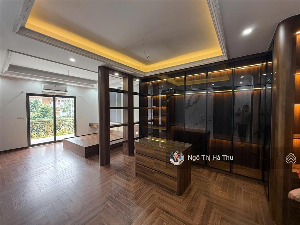 Bán nhà mặt phố vũ xuân thiều  long biên  kinh doanh  vỉa hè 80m x 7 tầng thang máy  giá đầu tư