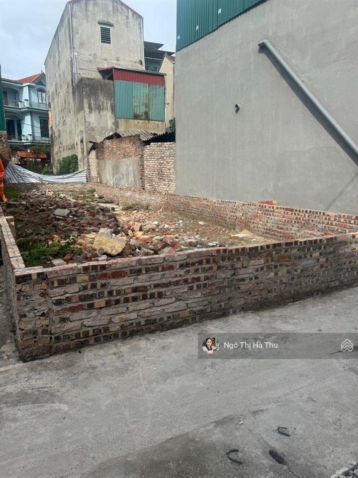 Bác em có mảnh đất gia quất bồ đề long biên cần bán gấp  36m  5,5 tỷ
