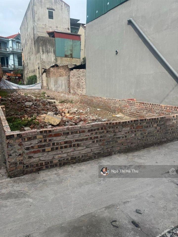 Bác em có mảnh đất gia quất bồ đề long biên cần bán gấp  36m  5,5 tỷ