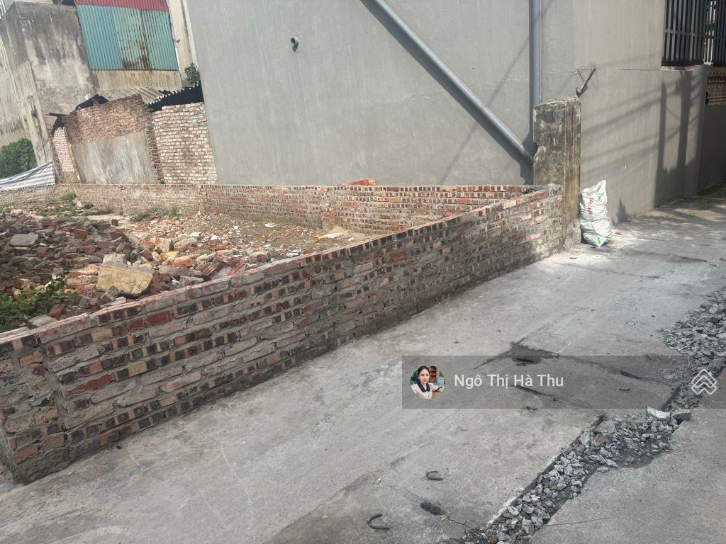 Bác em có mảnh đất gia quất bồ đề long biên cần bán gấp  36m  5,5 tỷ