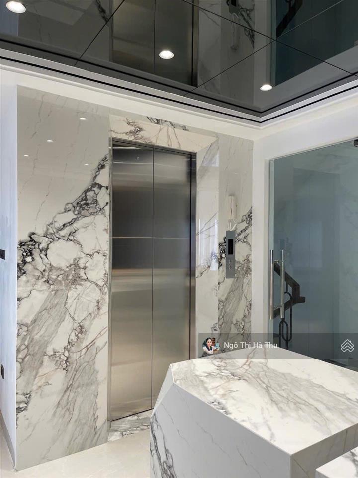 12,8 tỷ còn thương lượng mạnh  cắt lỗ giảm sâu căn nhà 60m², 7 tầng thang máy mặt tiền 7m