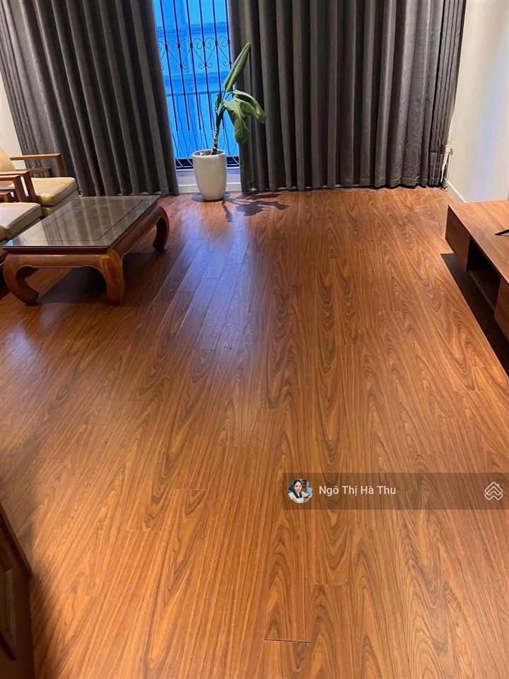 17 triệu/tháng cho thuê nhà ngọc thụy 45m2 x 6 tầng, 3 phòng ngủ ô tô vào nhà