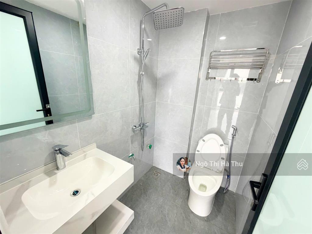 4.8 tỷ có nhà 5 tầng 3 ngủ mới tinh  gần chợ  về ở ngay