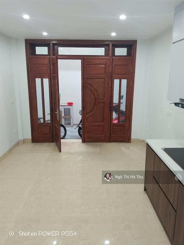 Hạ sốc 1 tỷ  giá chỉ 6.8 tỷ có ngay nhà mới tinh phố nguyễn lam sầm uất  ở ngay