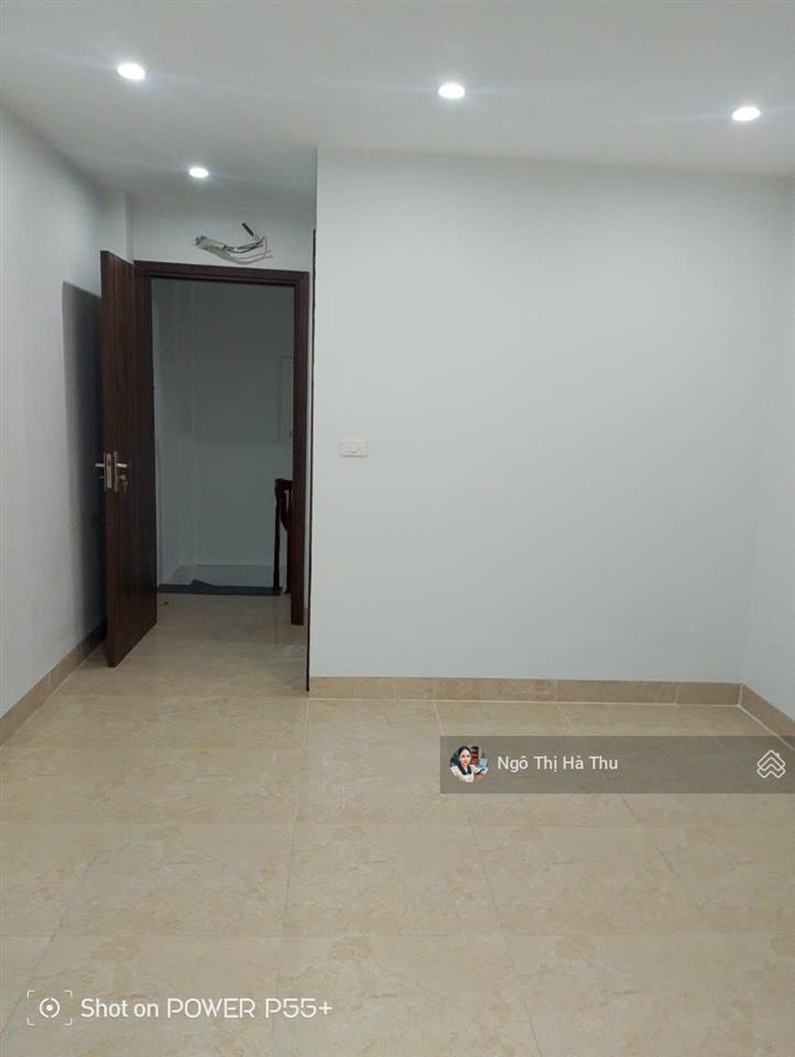 Hạ sốc 1 tỷ  giá chỉ 6.8 tỷ có ngay nhà mới tinh phố nguyễn lam sầm uất  ở ngay