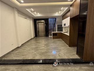 13 triệu /1 tháng  cho thuê nhà đàm quang trung  gần ngay cầu vĩnh tuy  thang máy  full đồ