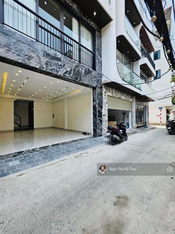 17,8 tỷ còn thương lượng mạnh. bán nhà ngọc thụy mới tinh 7 tầng thang máy full nội thất